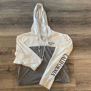 Hollister girls hoodie long sleeve shirt
